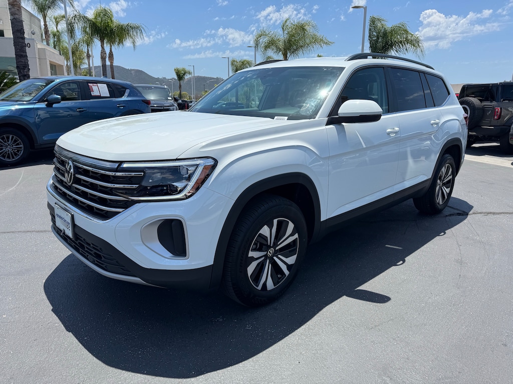 Used 2025 Volkswagen Atlas 2.0T SE SUV