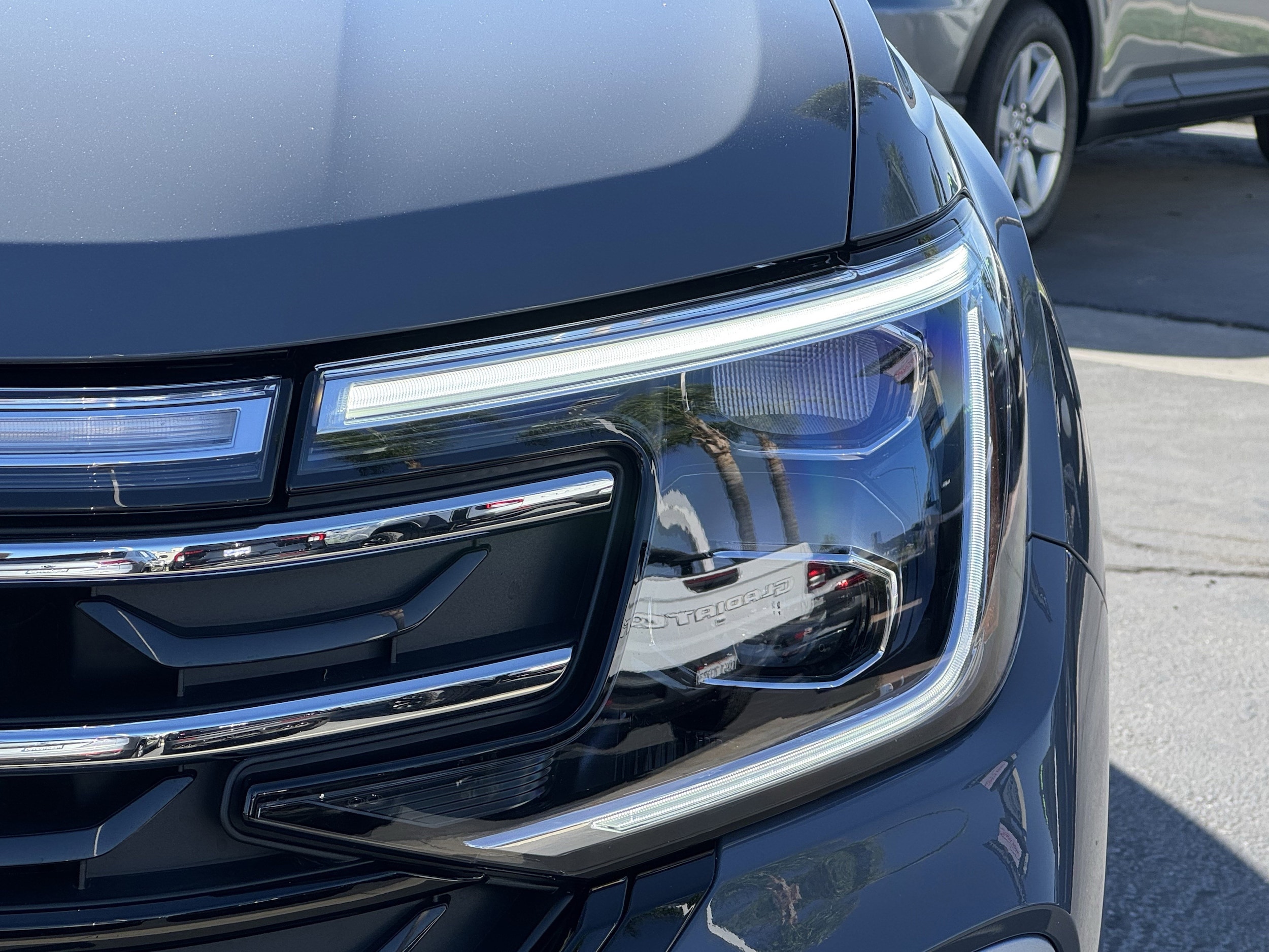 2026 Volkswagen Atlas 2.0T Peak Edition photo 4