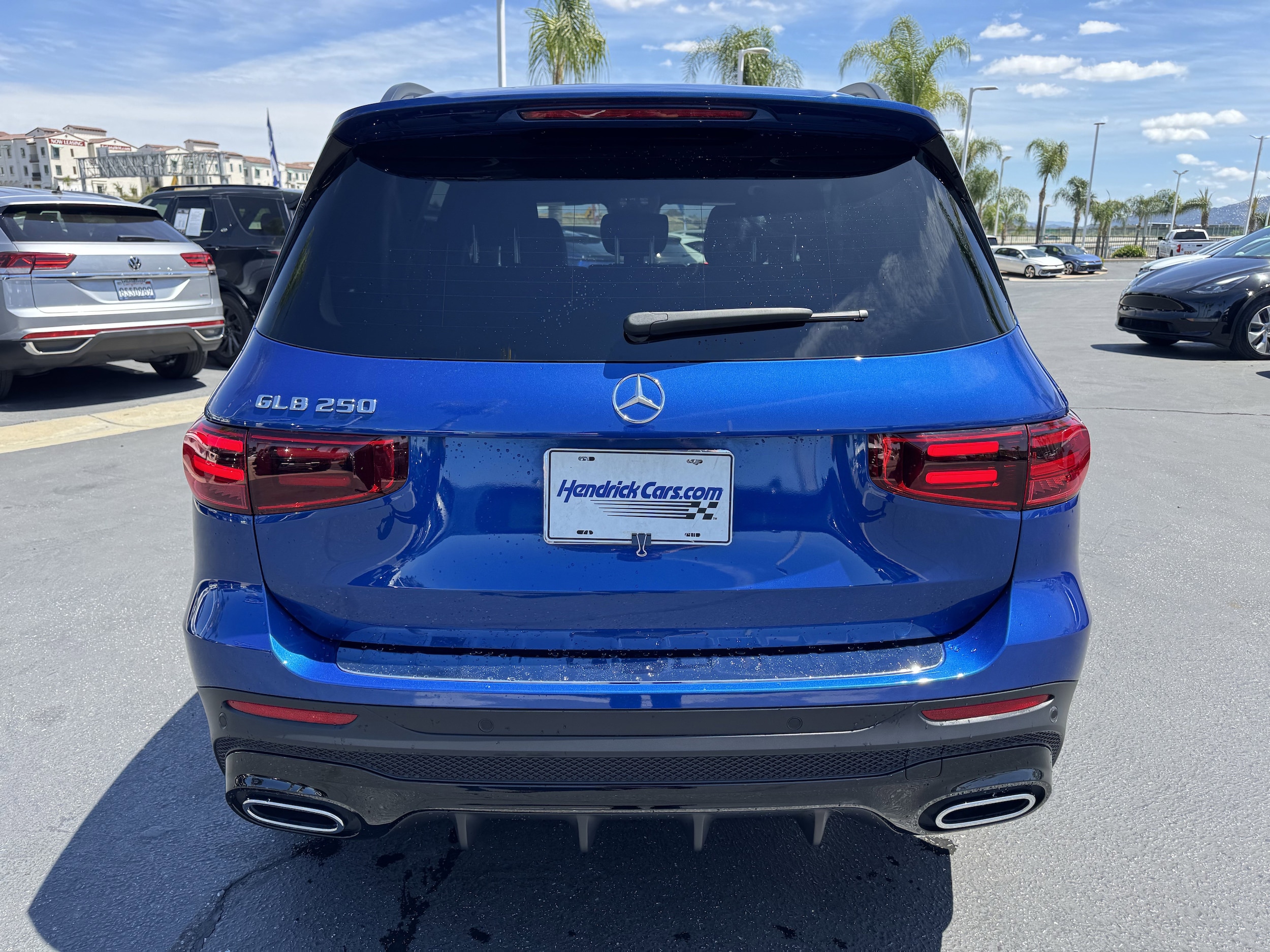 2024 Mercedes-Benz GLB 250 photo 3