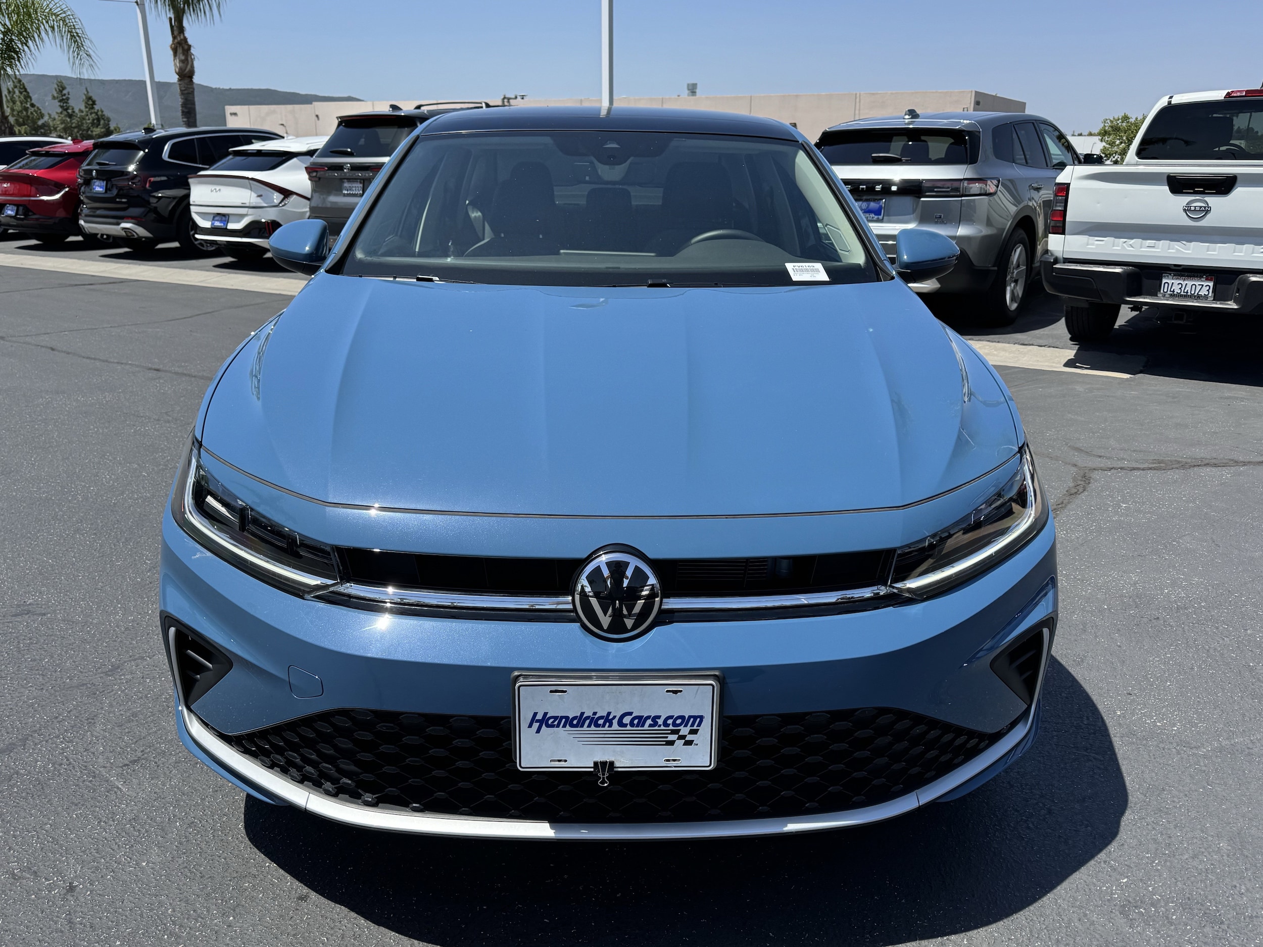 2025 Volkswagen Jetta 1.5T SE photo 2