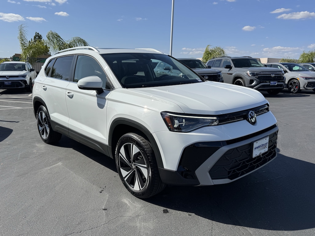 Used 2025 Volkswagen Taos SE SUV