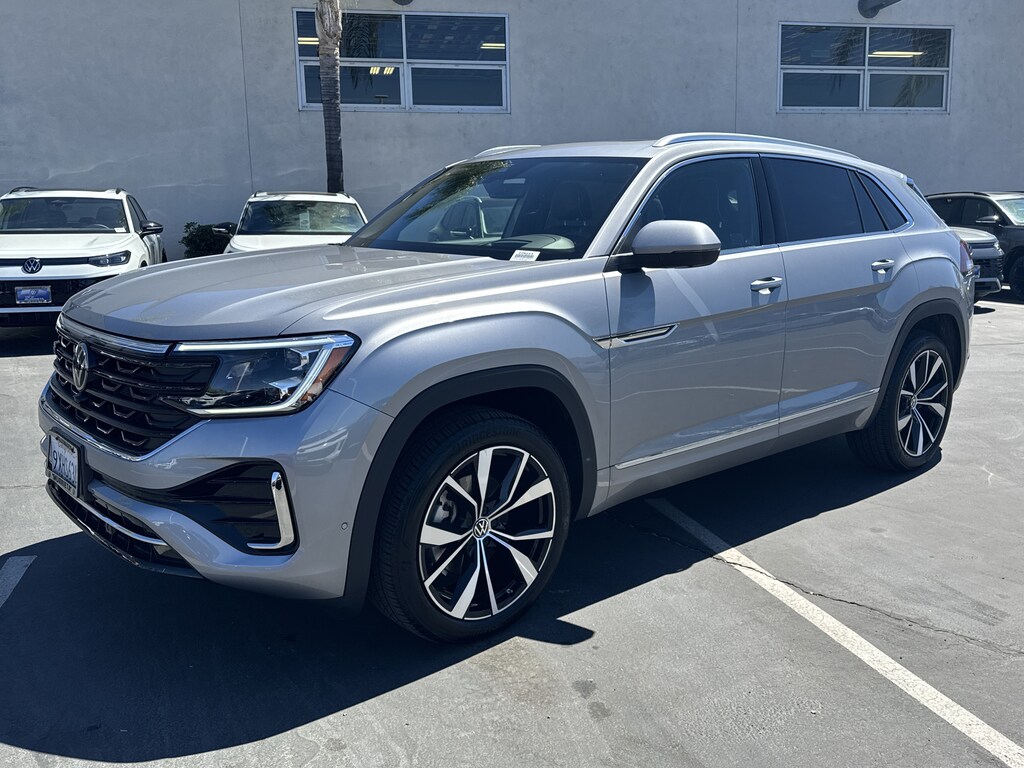 Used 2025 Volkswagen Atlas Cross Sport 2.0T SEL Premium R-Line SUV