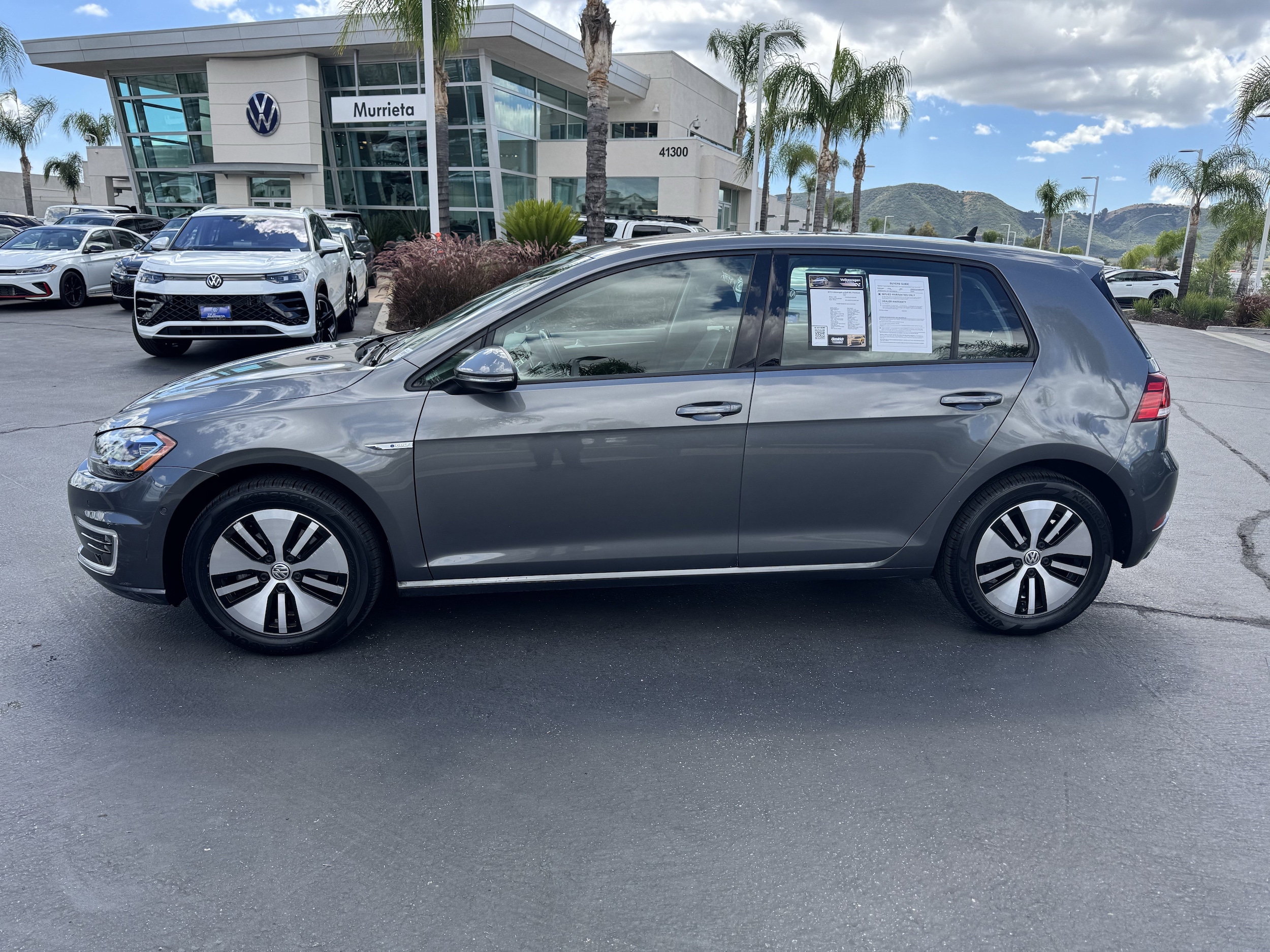 2019 Volkswagen e-Golf SEL Premium photo 6