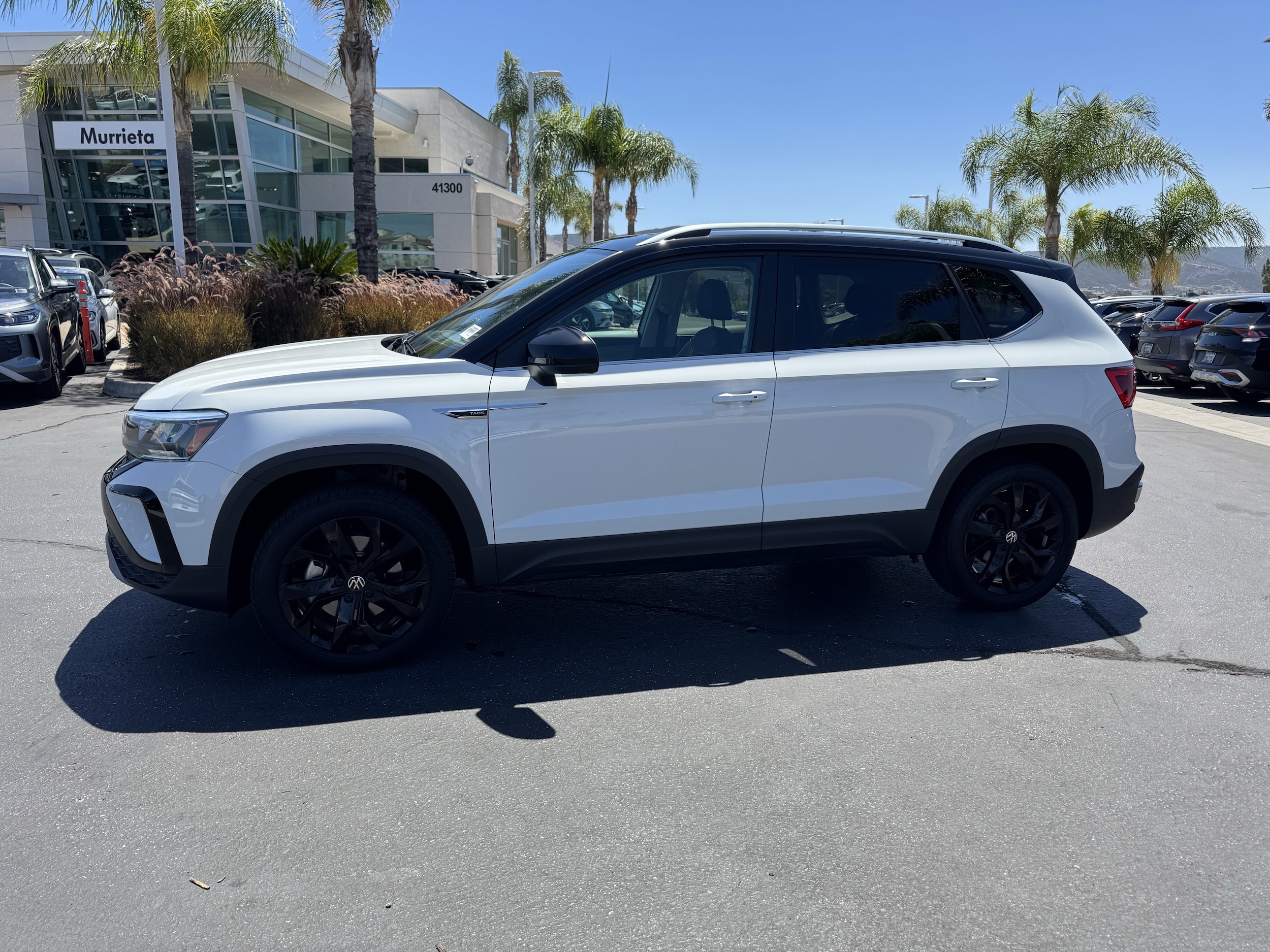 Volkswagen Taos SE