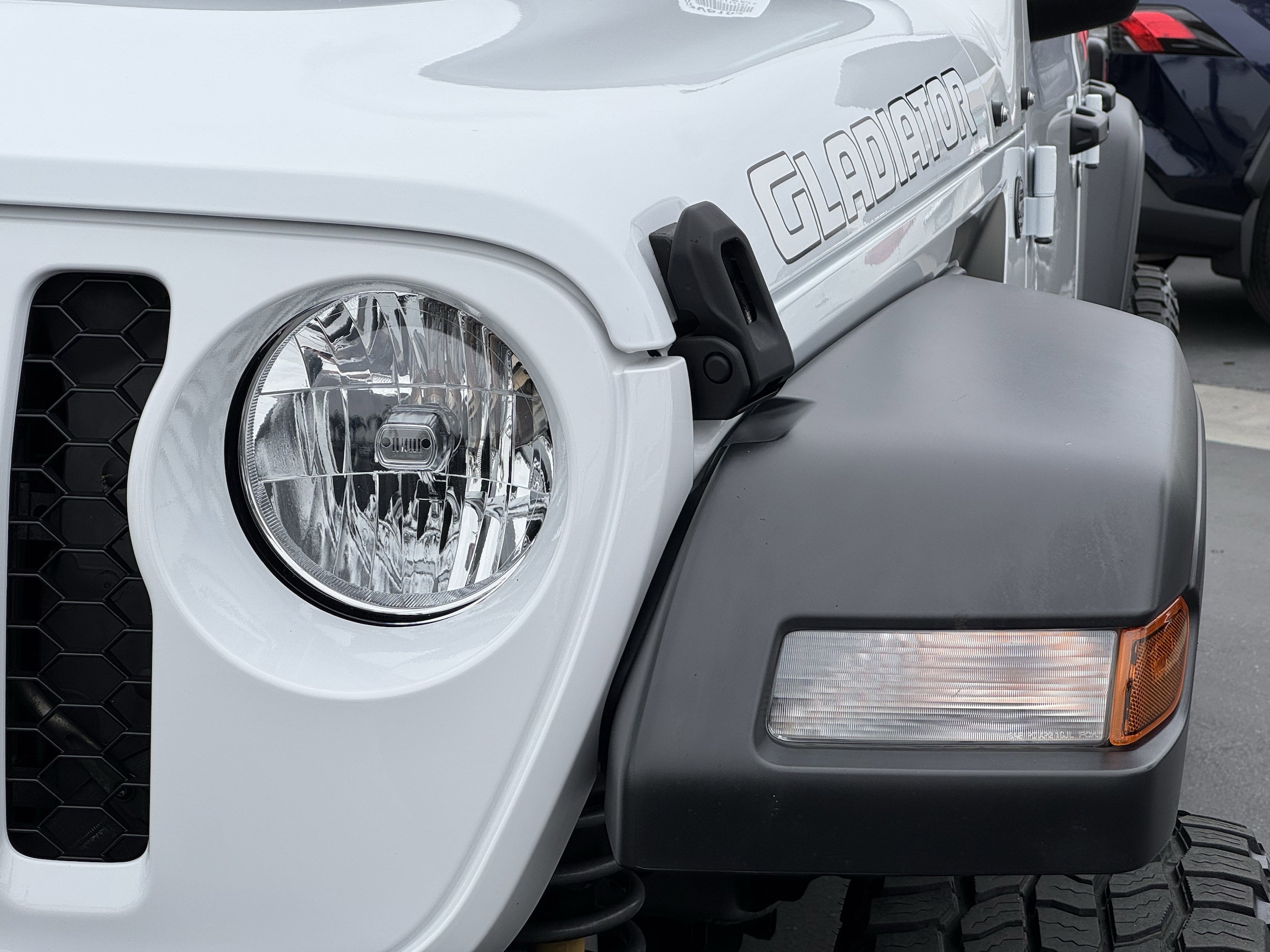 2022 Jeep Gladiator Sport photo 5