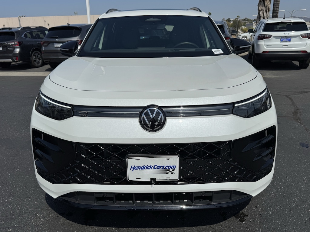 Used 2026 Volkswagen Tiguan SE R-Line Black SUV