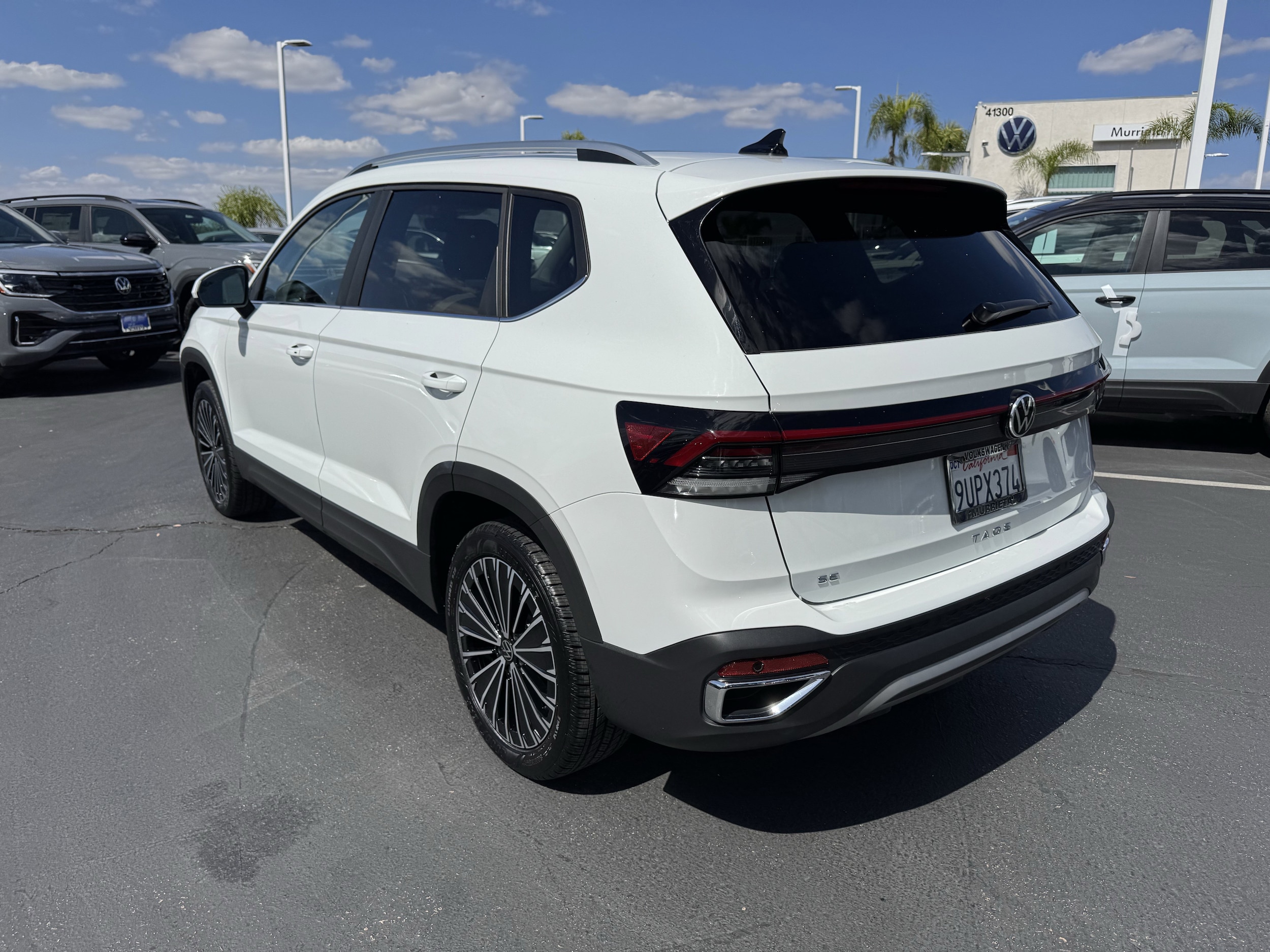 2025 Volkswagen Taos SE photo 6