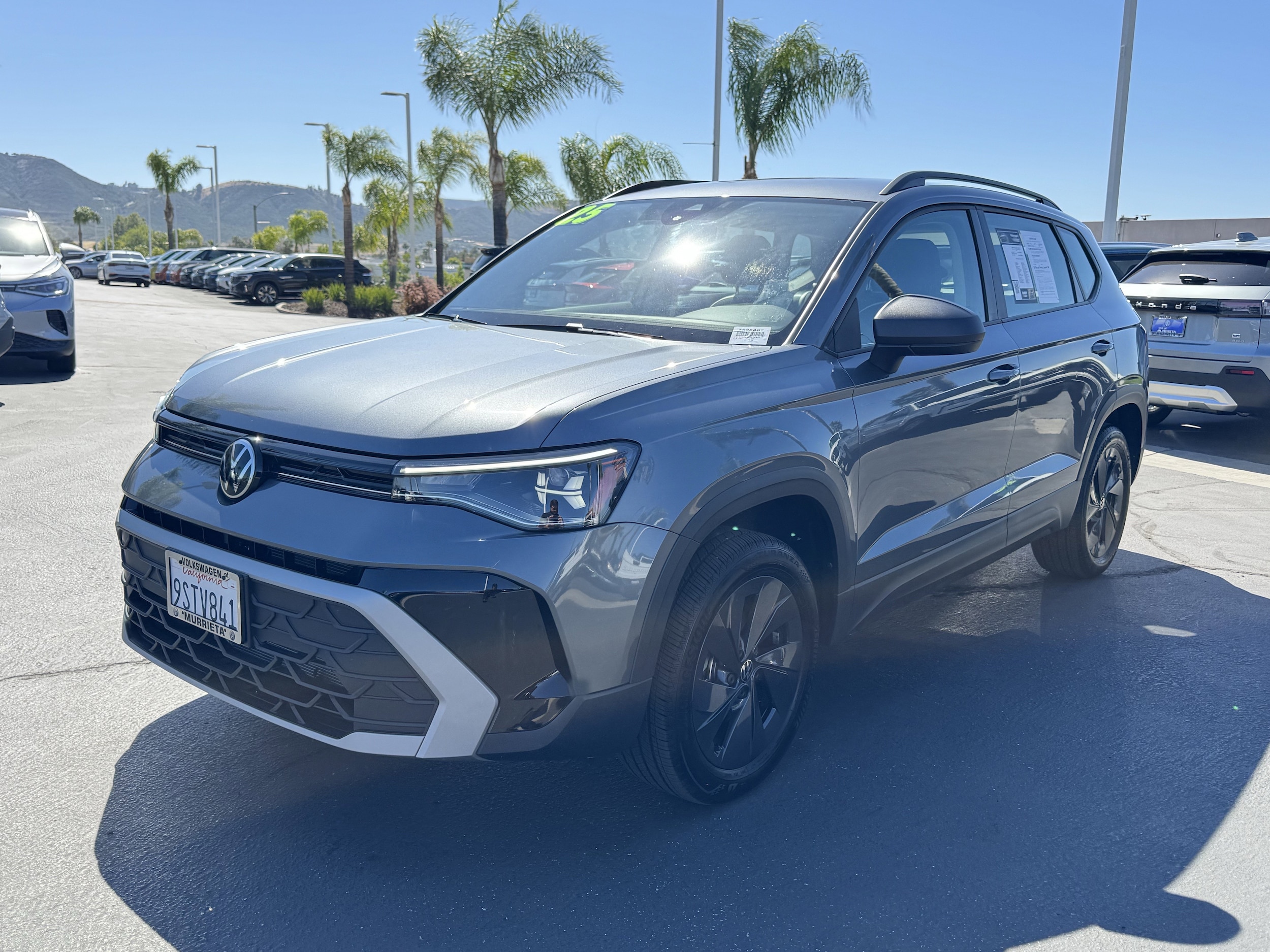 2025 Volkswagen Taos 1.5T S photo 4