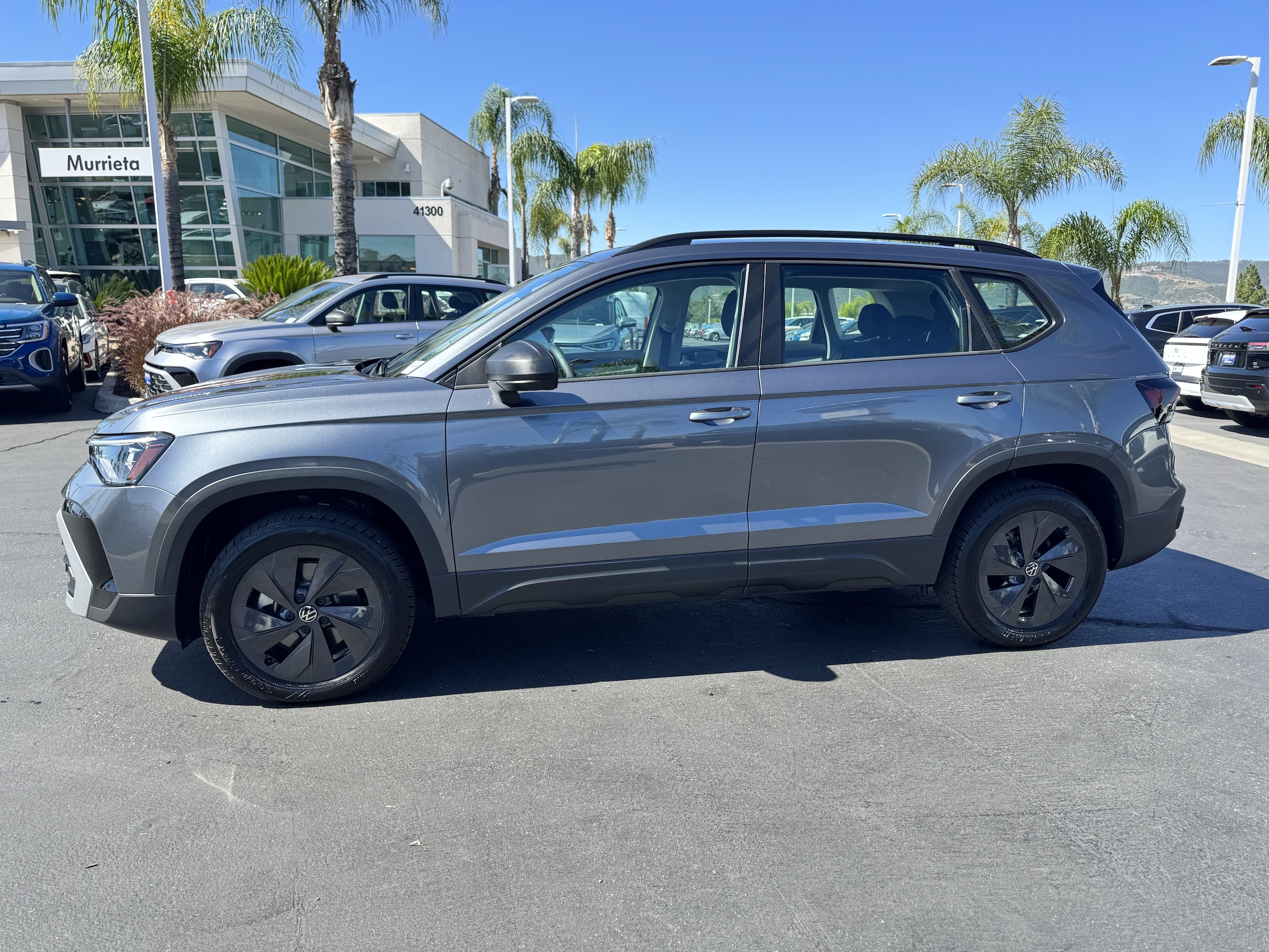 2025 Volkswagen Taos 1.5T S photo 6