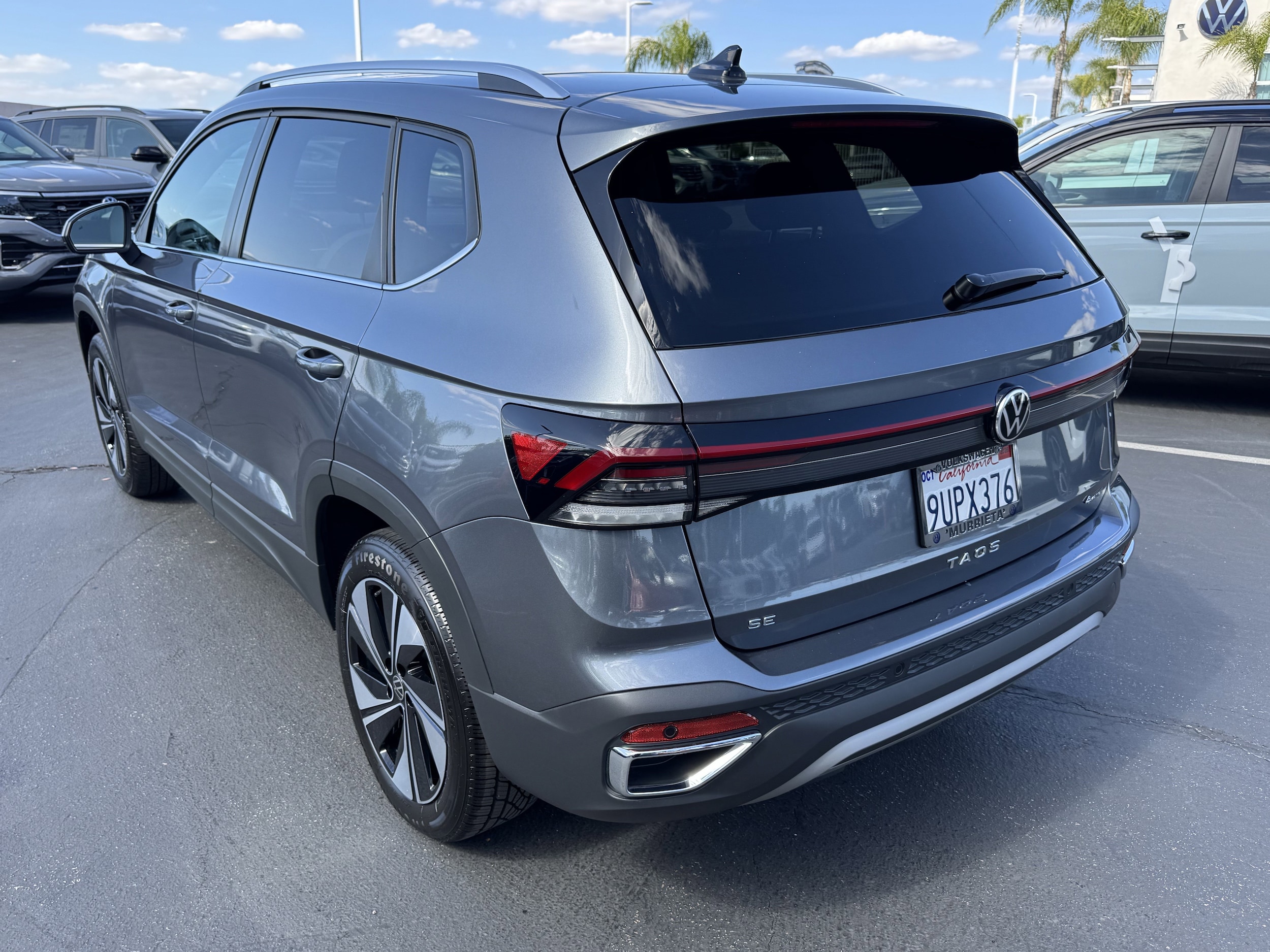 2025 Volkswagen Taos SE photo 6