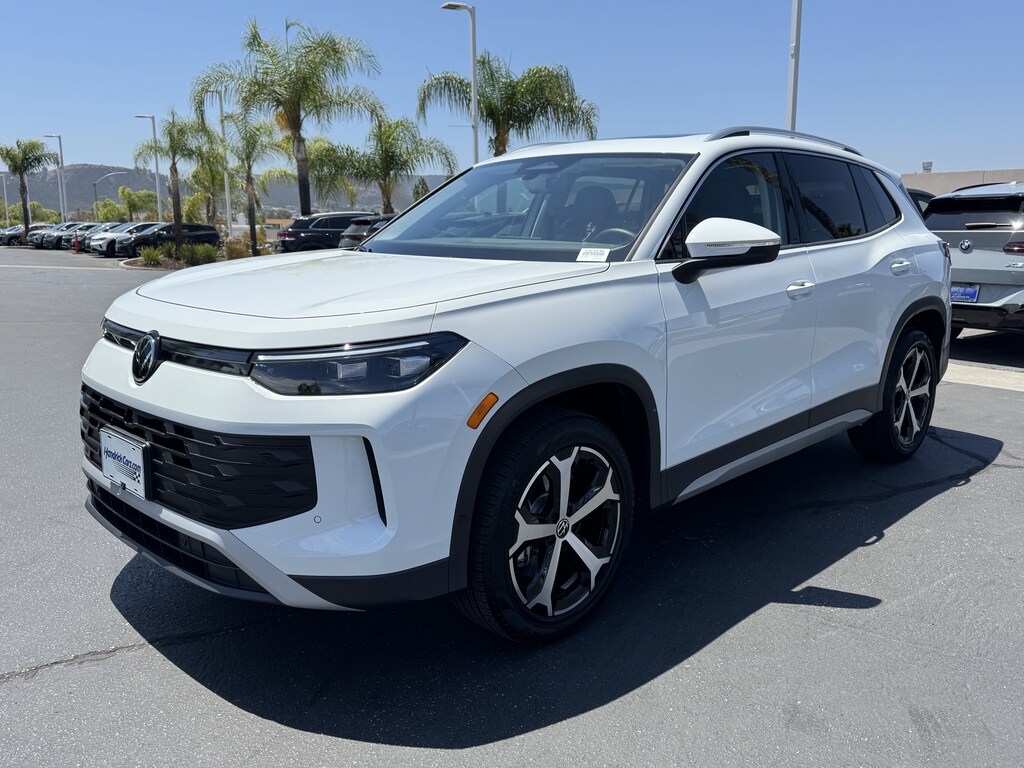 Used 2026 Volkswagen Tiguan SE SUV