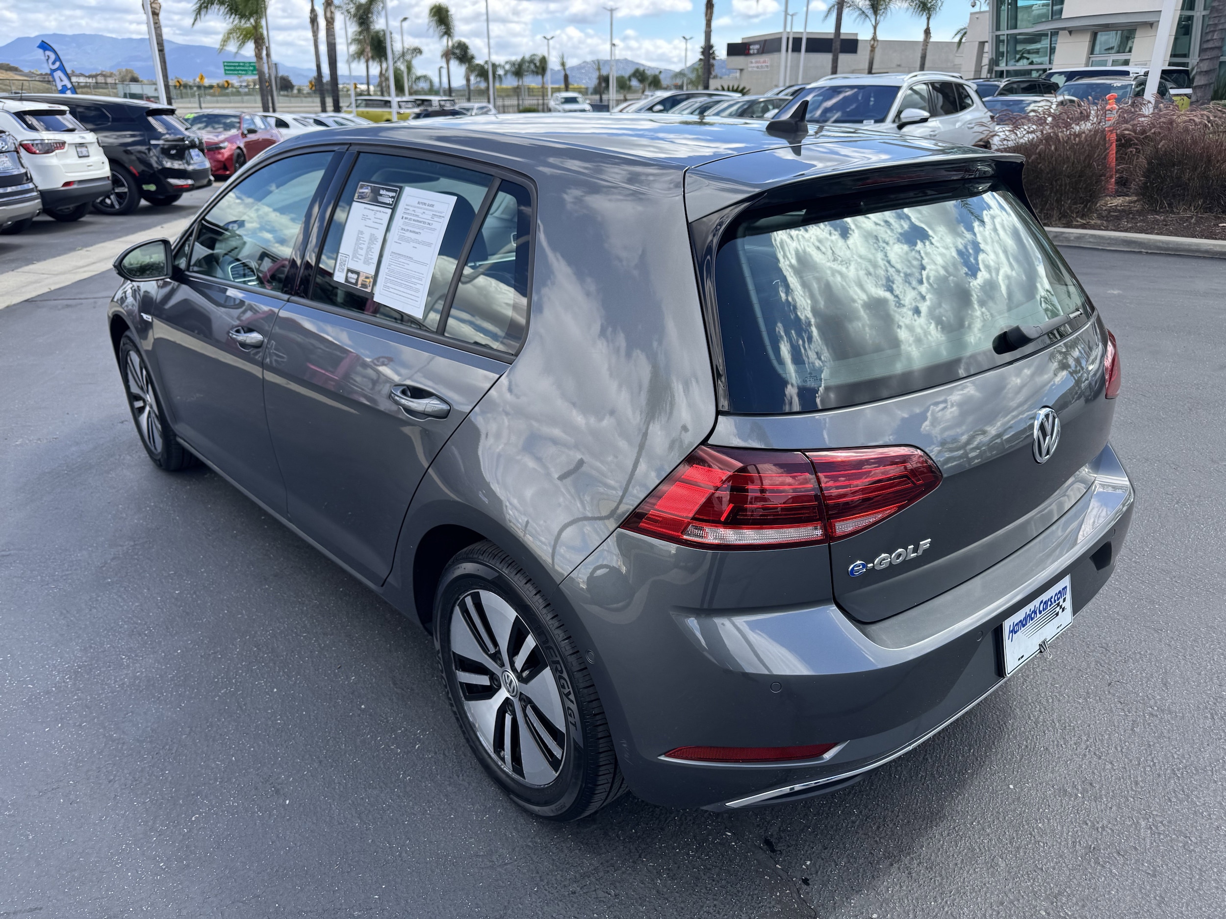 2019 Volkswagen e-Golf SEL Premium photo 3