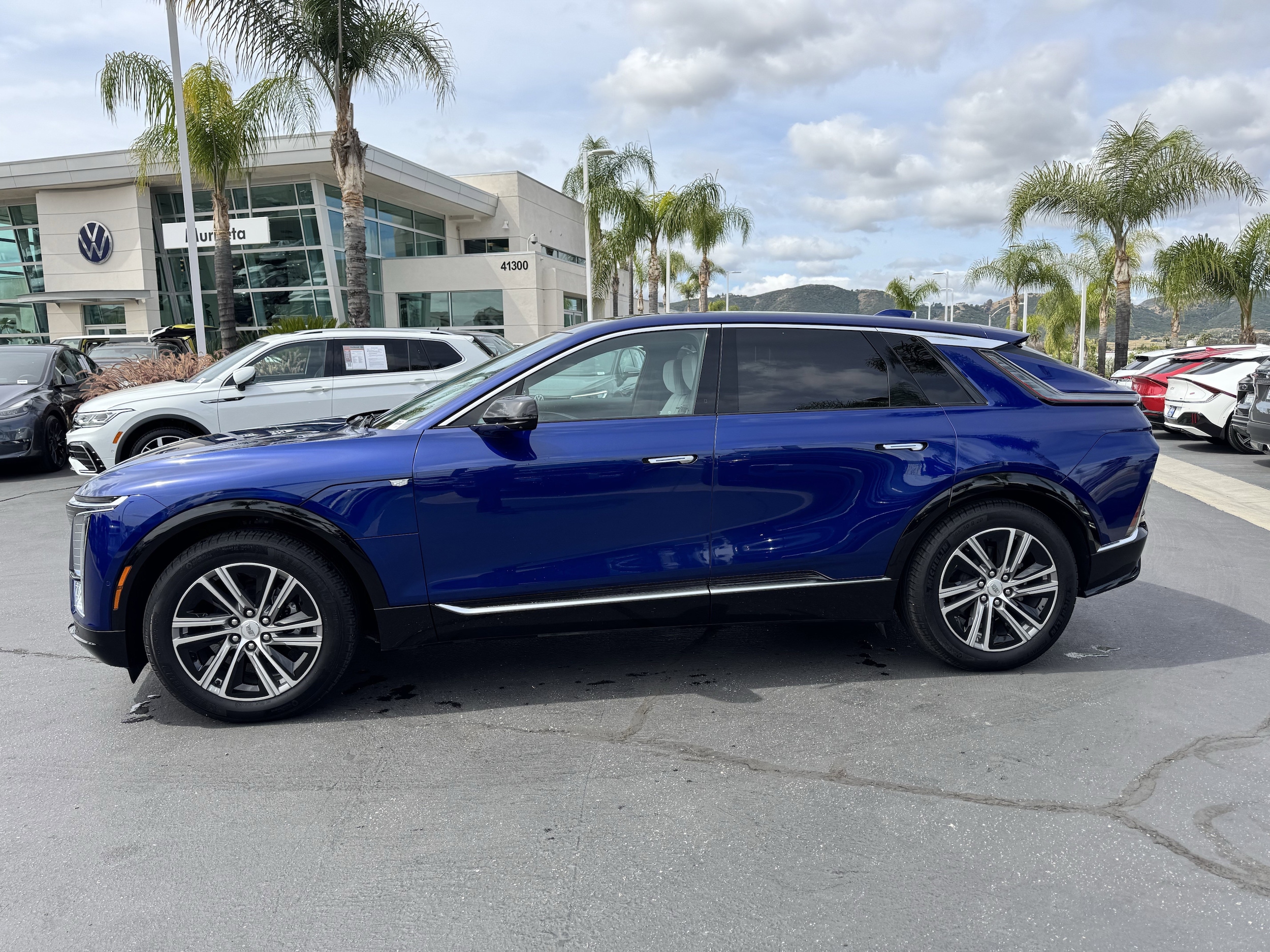 2024 CADILLAC Lyriq Luxury photo 5