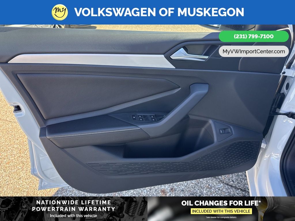 2026 Volkswagen Jetta Sport - Photo 10
