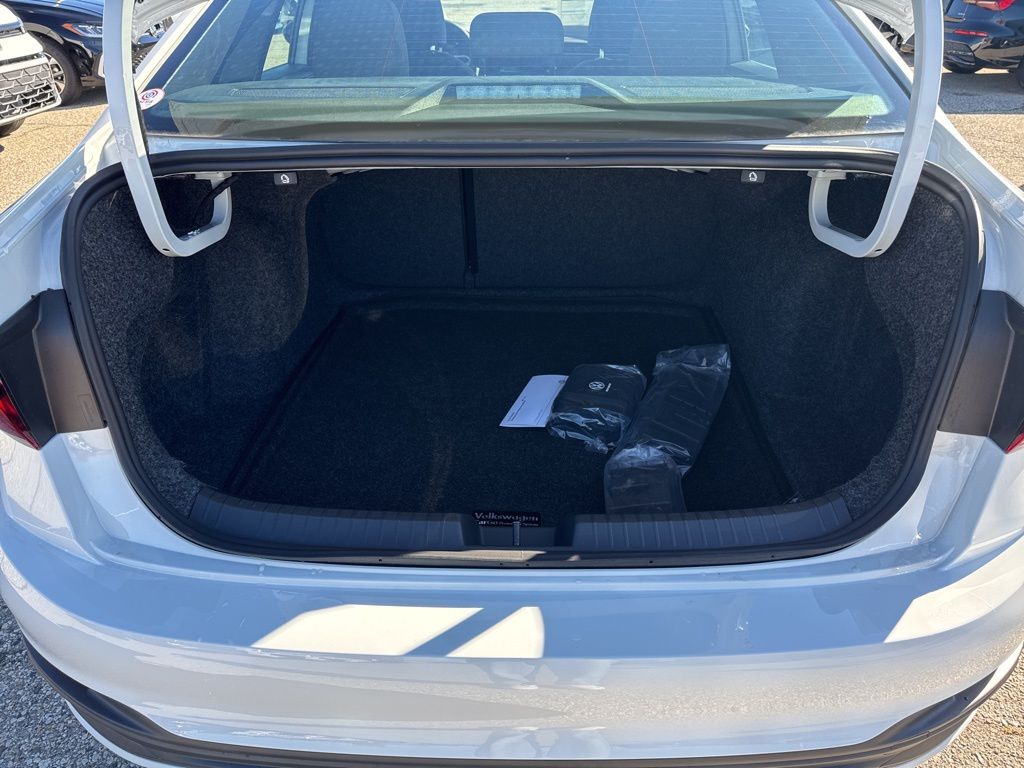 2026 Volkswagen Jetta Sport - Photo 26