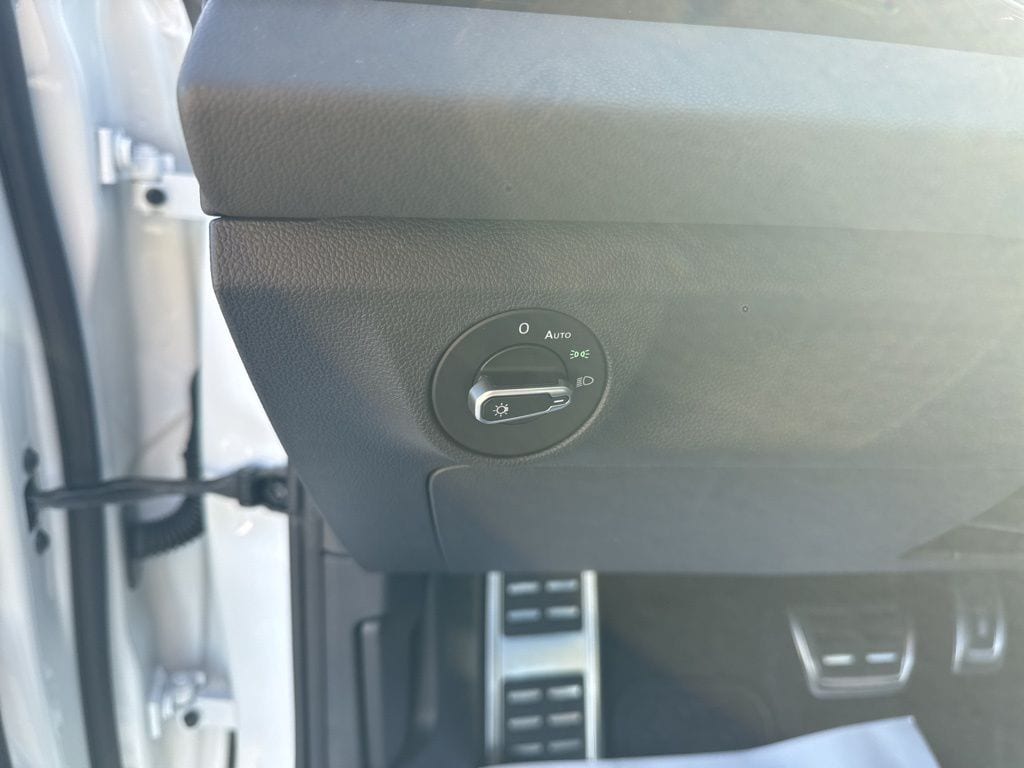 2026 Volkswagen Jetta Sport - Photo 14