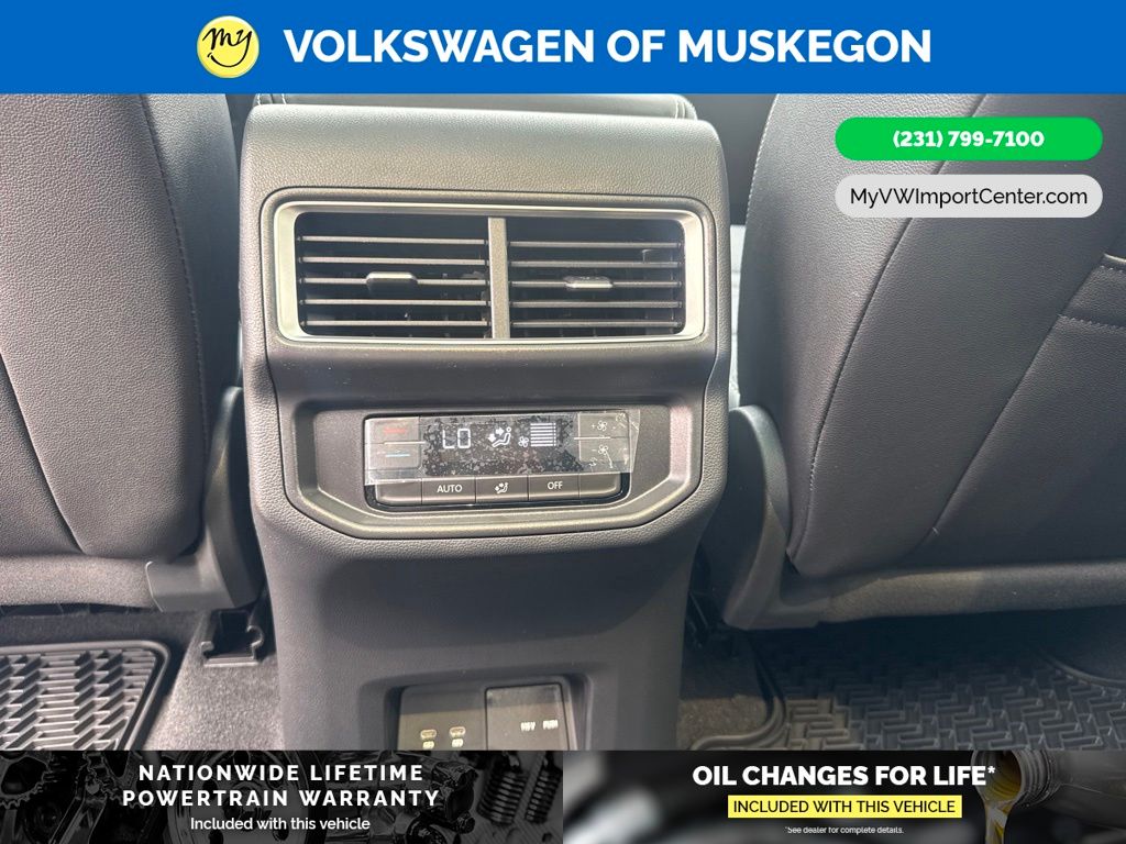 2026 Volkswagen Atlas SE w/Tech - Photo 25