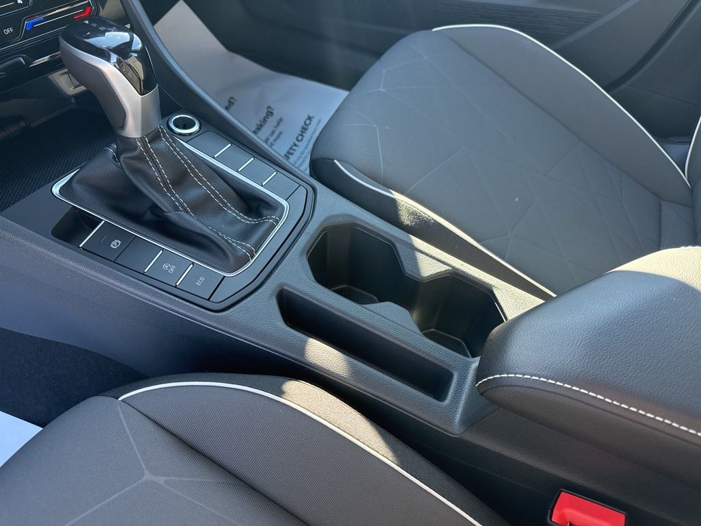 2026 Volkswagen Jetta Sport - Photo 22