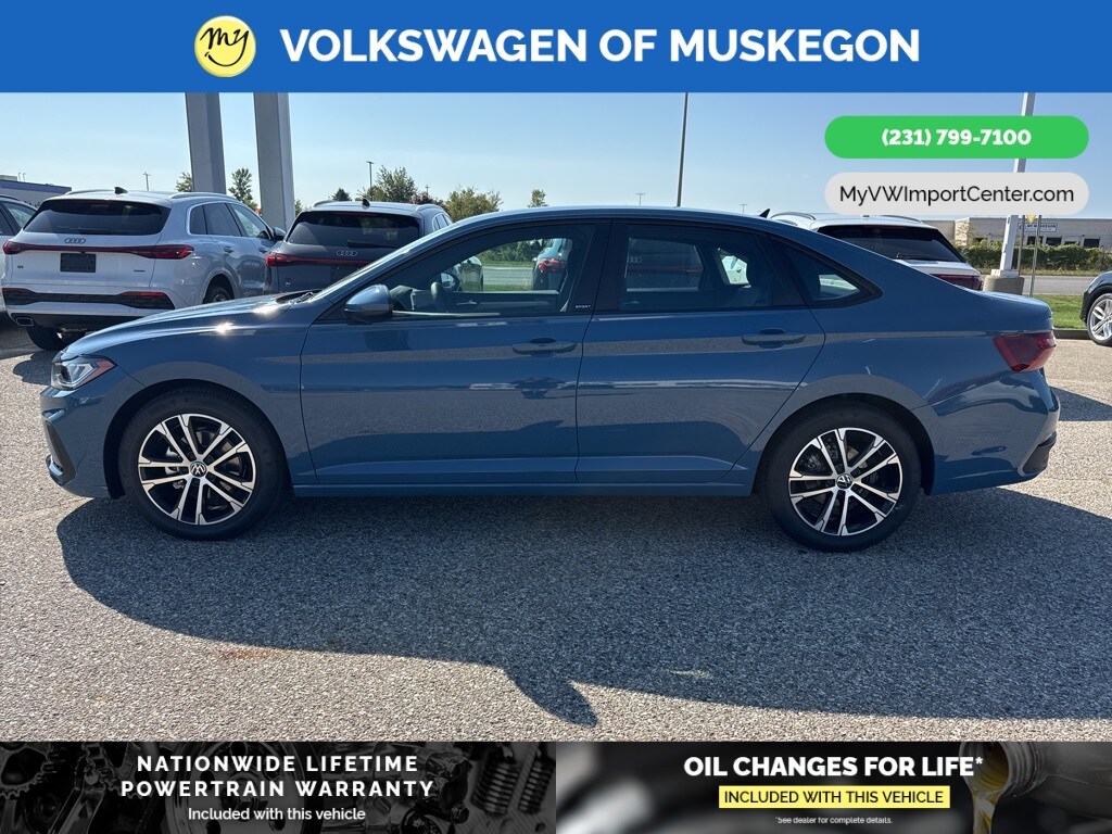 2026 Volkswagen Jetta Sport photo 4