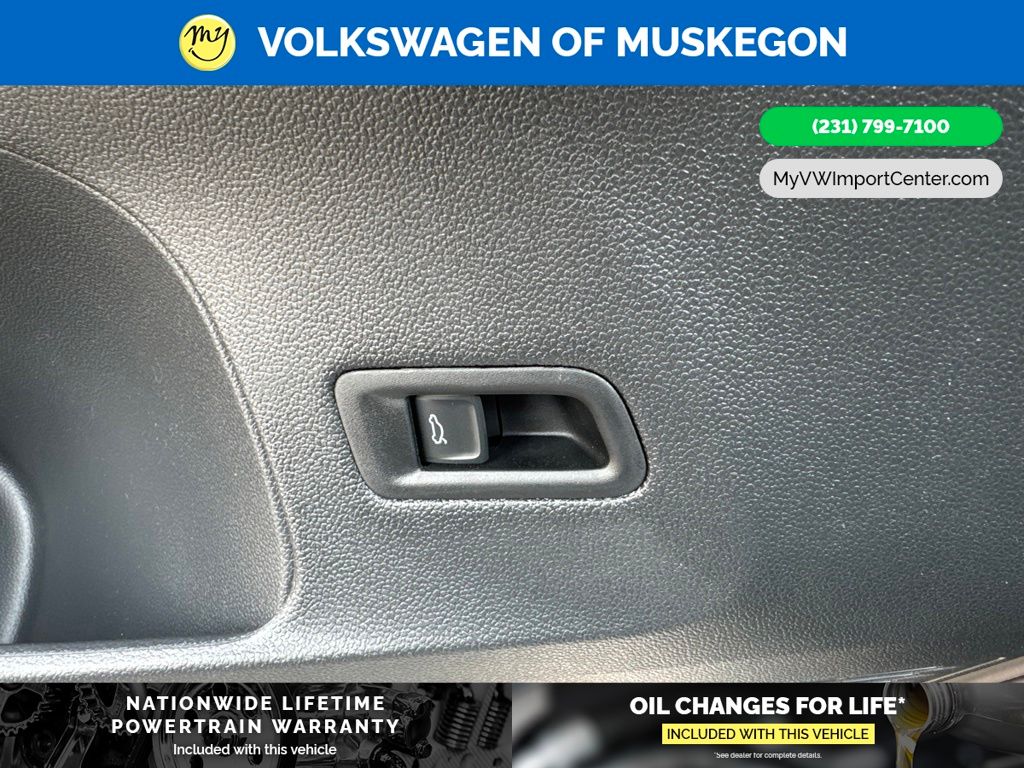 2026 Volkswagen Atlas SE w/Tech - Photo 12