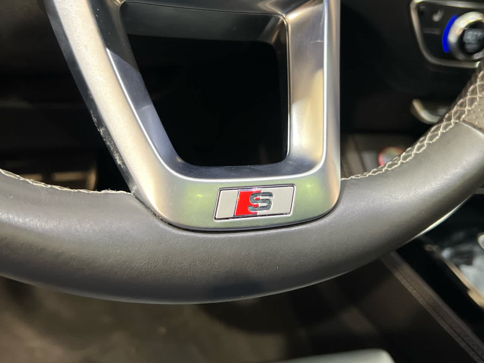 2021 Audi SQ5 Prestige - Photo 32