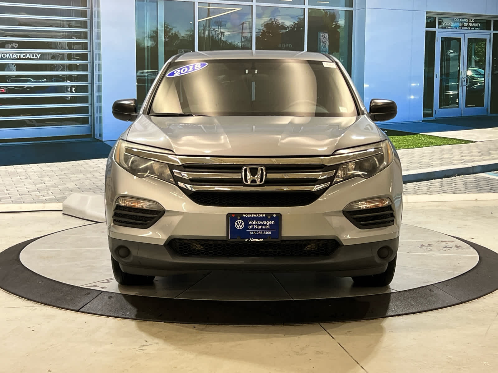 2018 Honda Pilot LX photo 2