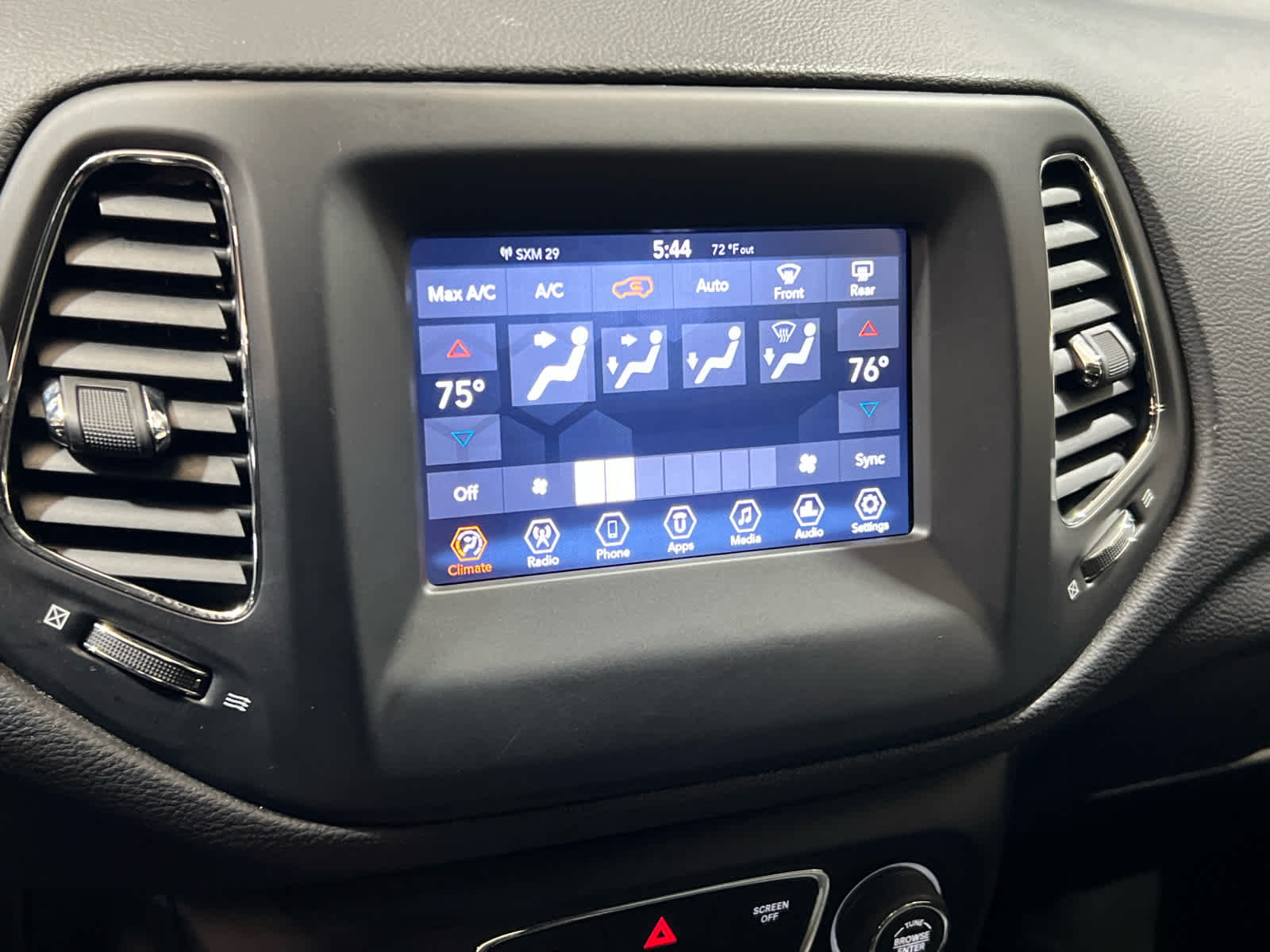 2019 Jeep Compass Latitude - Photo 23
