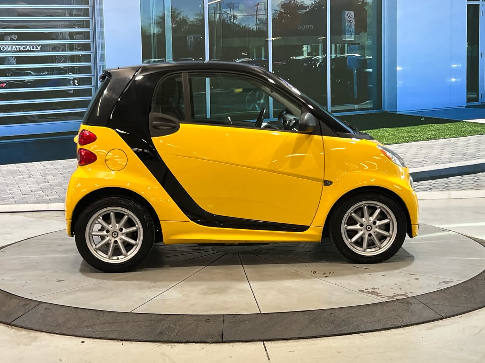 2015 smart fortwo Electric Drive - Photo 8