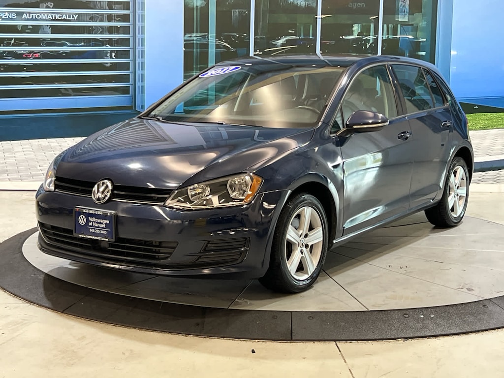 Used 2017 Volkswagen Golf TSI Wolfsburg Edition 4-Door Hatchback