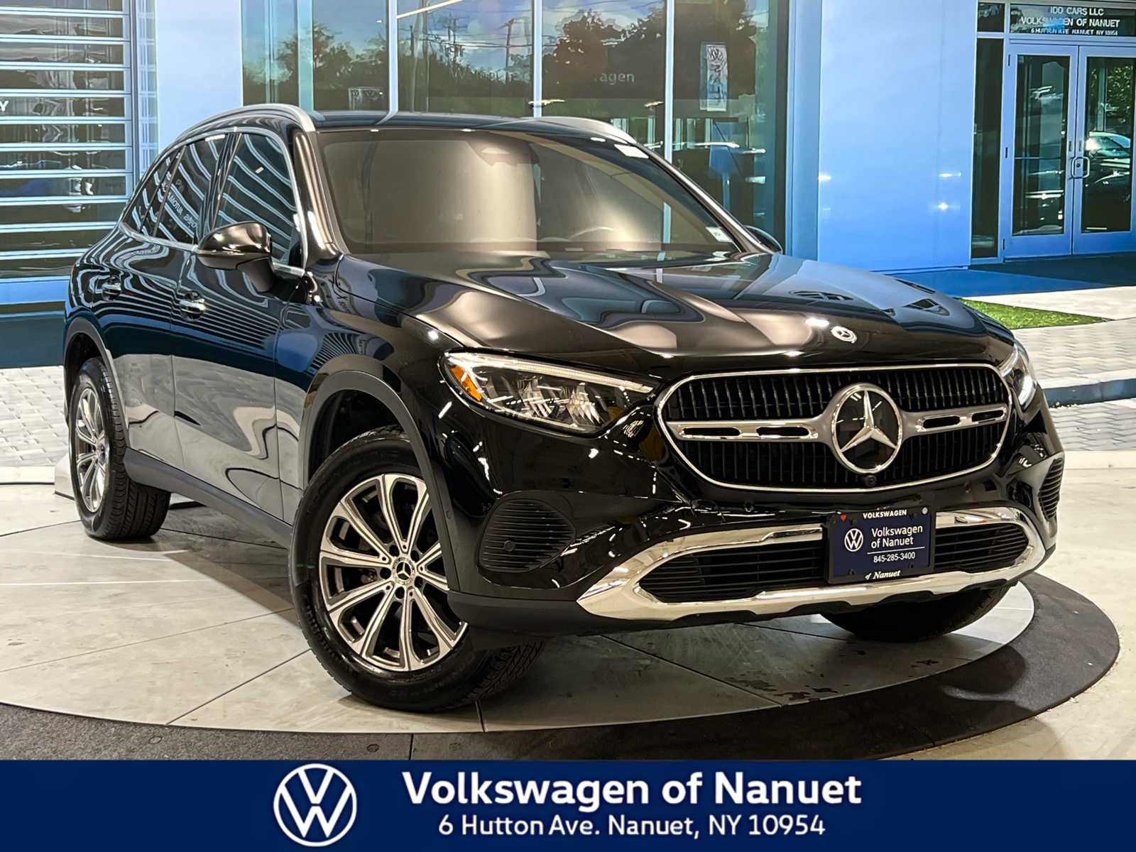 2024 Mercedes-Benz GLC GLC 300's photo