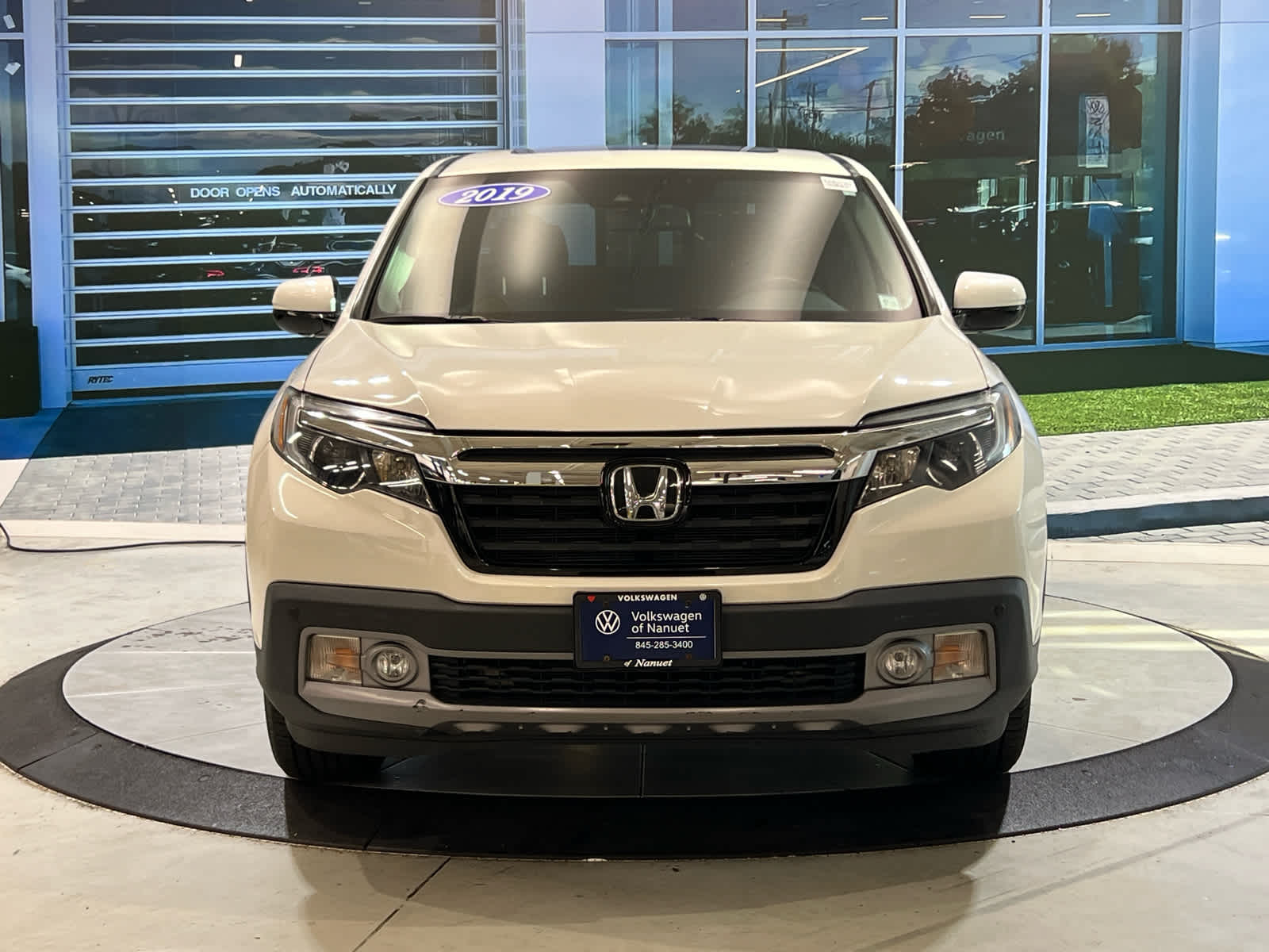 2019 Honda Ridgeline RTL-E photo 2