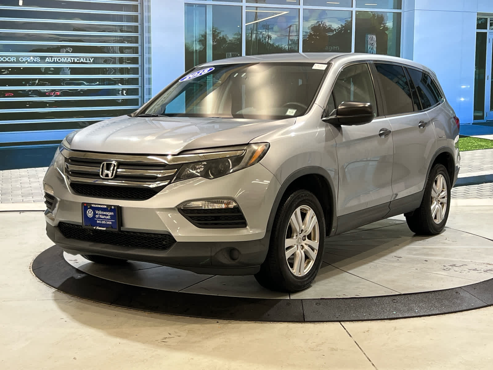 2018 Honda Pilot LX photo 4