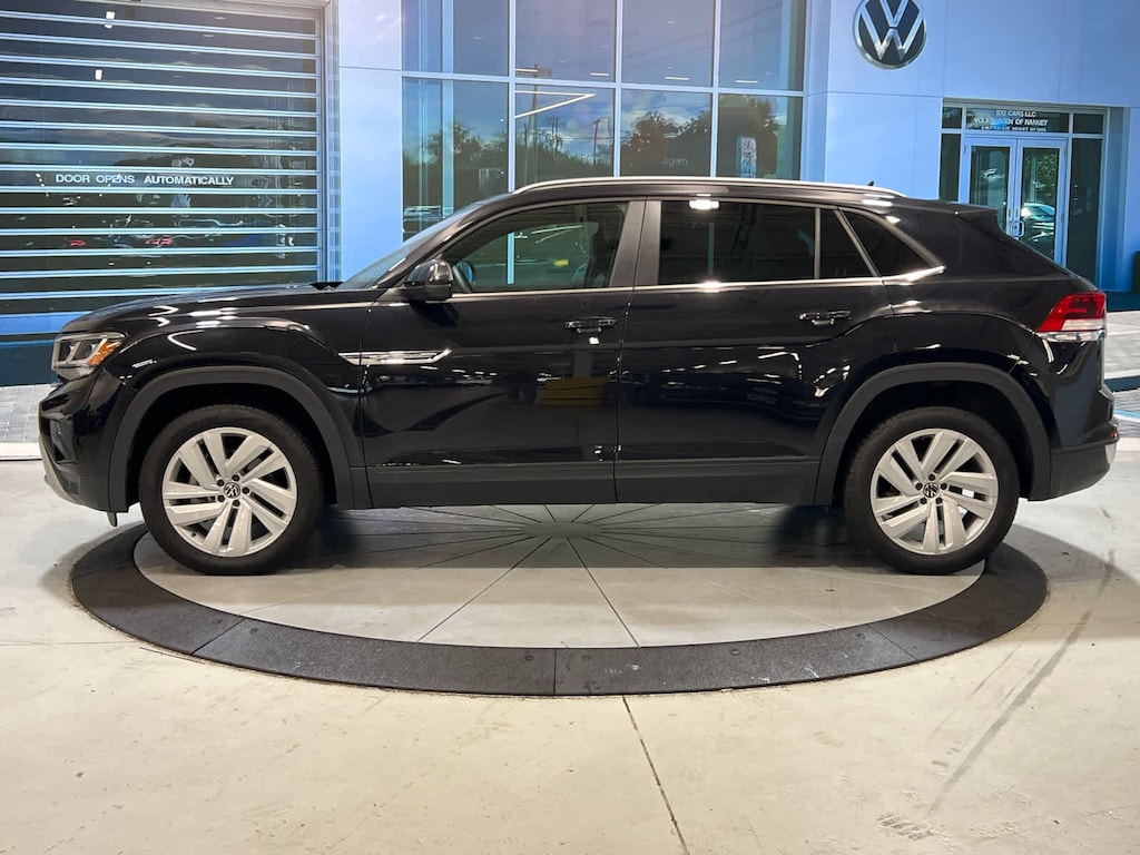 Used 2022 Volkswagen Atlas Cross Sport 3.6L V6 SE w/Technology SUV