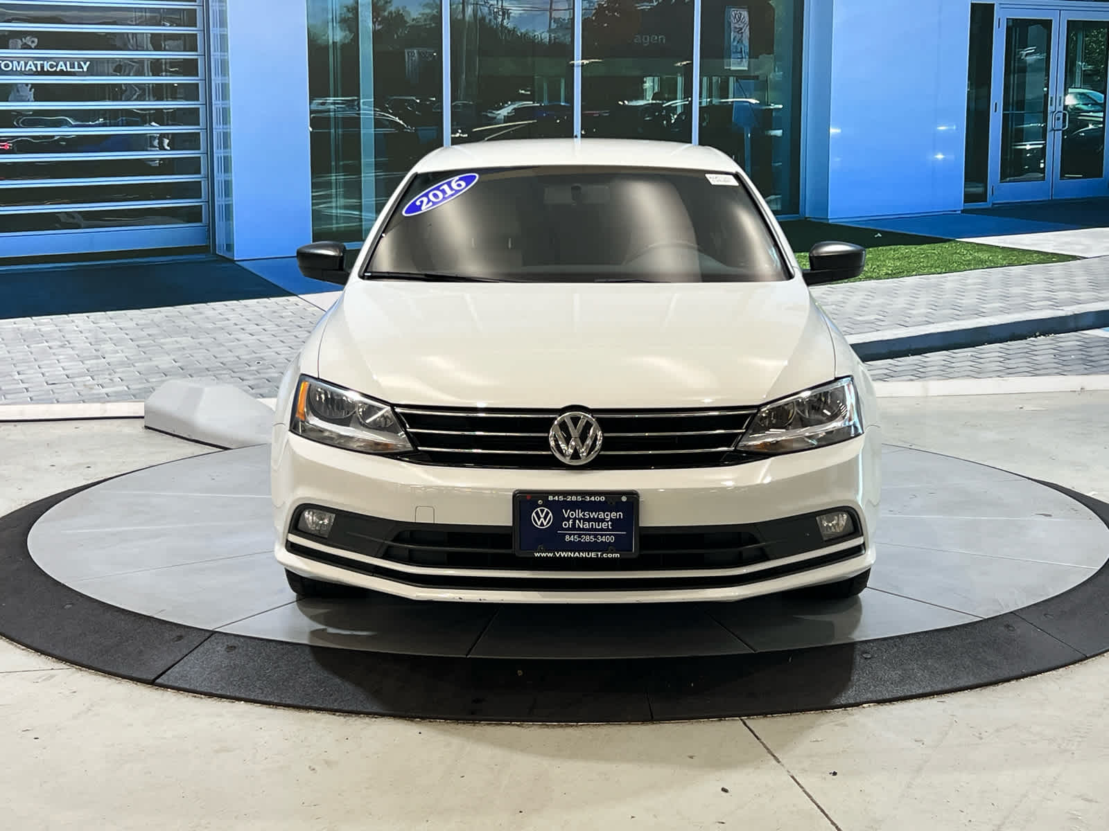 Used 2016 Volkswagen Jetta Sport with VIN 3VWB17AJ8GM272421 for sale in Nanuet, NY