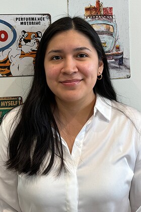 Staff member Vanessa Loaiza from ID_34f18e132cf3