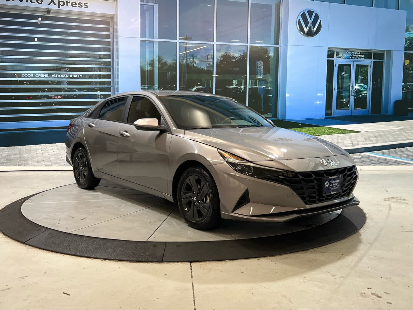 Used 2023 Hyundai Elantra SEL with VIN KMHLM4AG0PU587092 for sale in Nanuet, NY