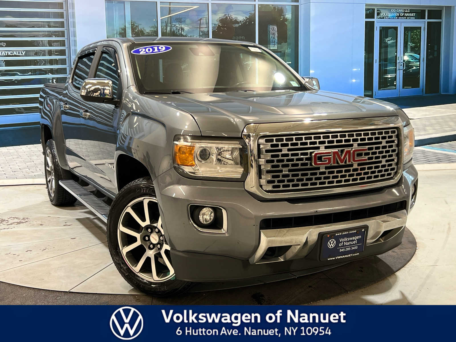 2019 GMC Canyon 4WD Denali Crew Cab Short Box's photo