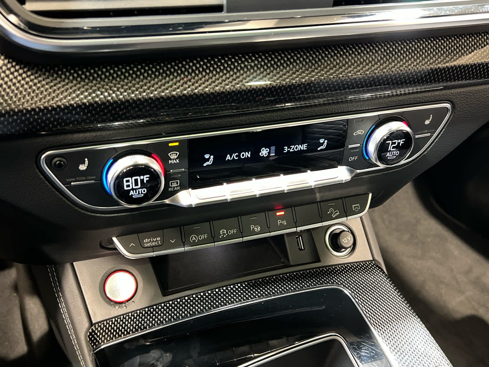 2021 Audi SQ5 Prestige - Photo 28