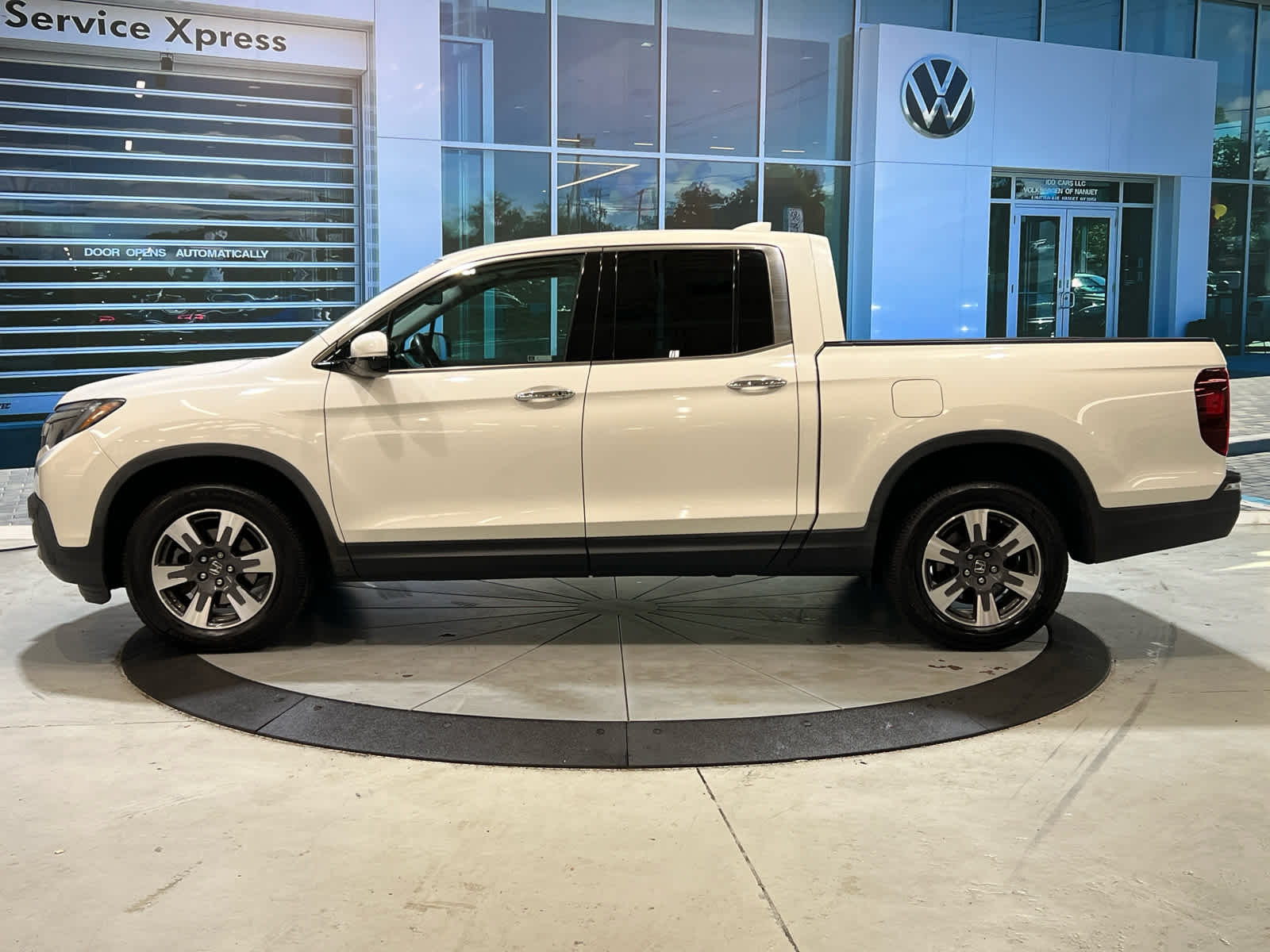 2019 Honda Ridgeline RTL-E photo 4