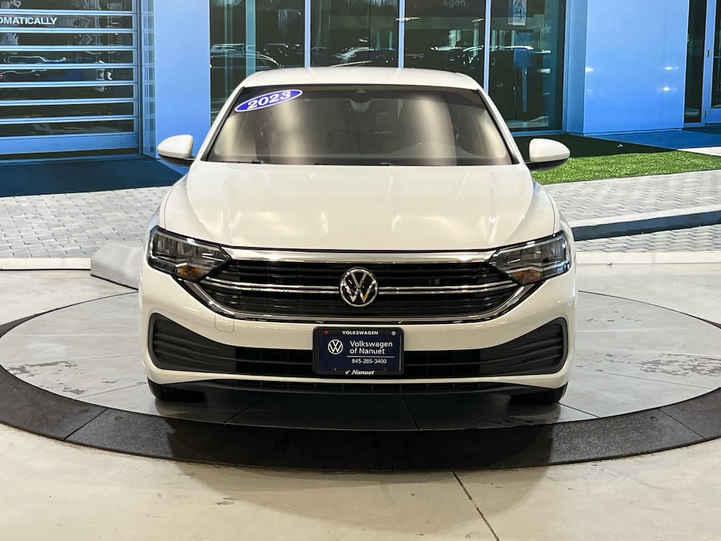 Used 2023 Volkswagen Jetta 1.5T SE Sedan