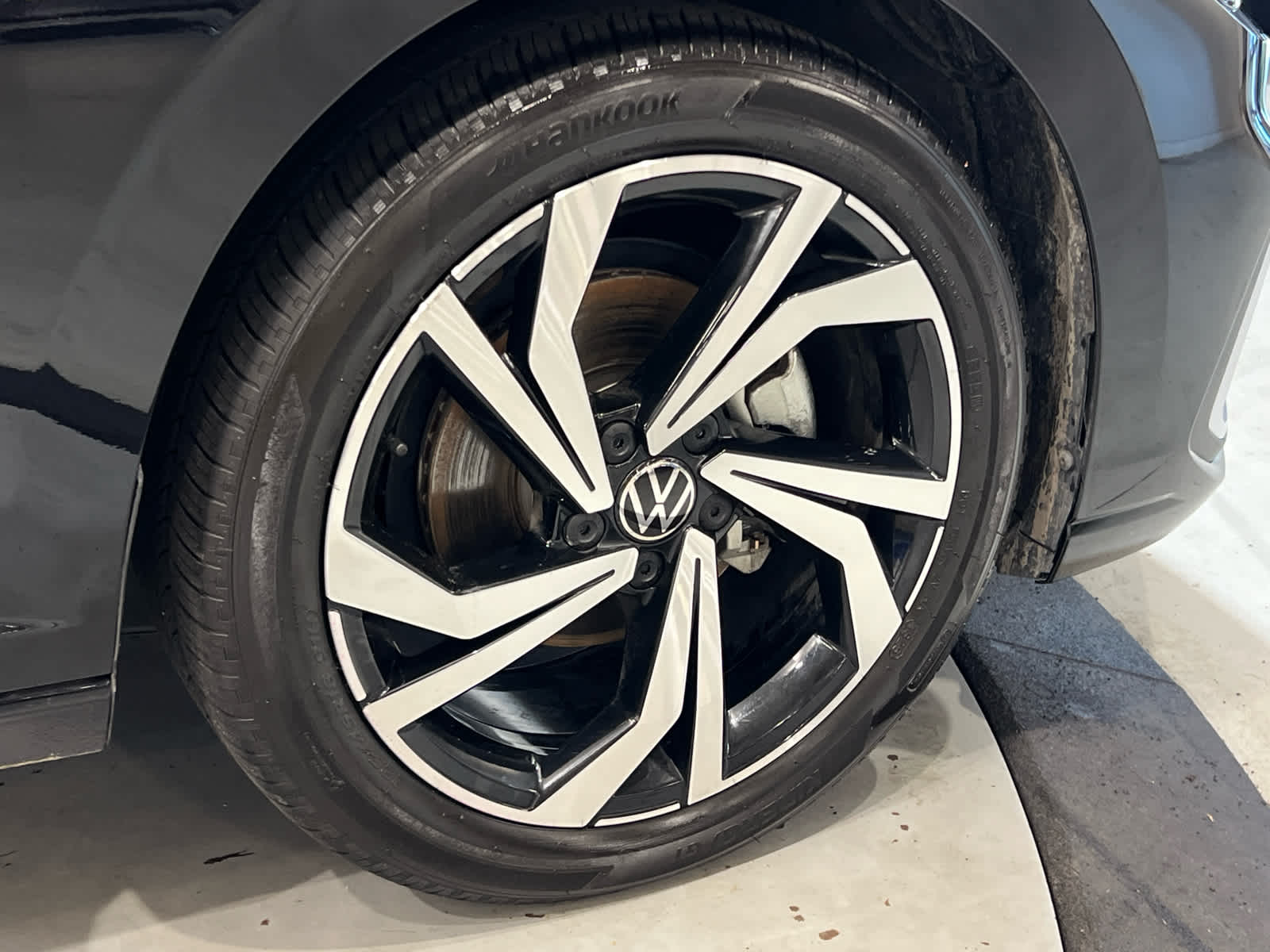 2026 Volkswagen Jetta SEL - Photo 10
