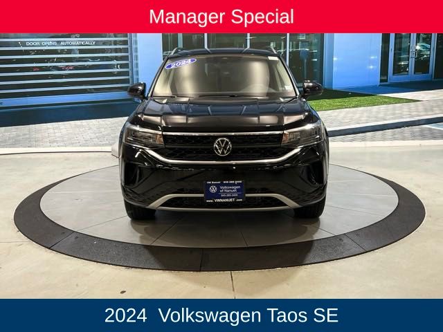 Certified 2024 Volkswagen Taos SE with VIN 3VVUX7B23RM030092 for sale in Nanuet, NY