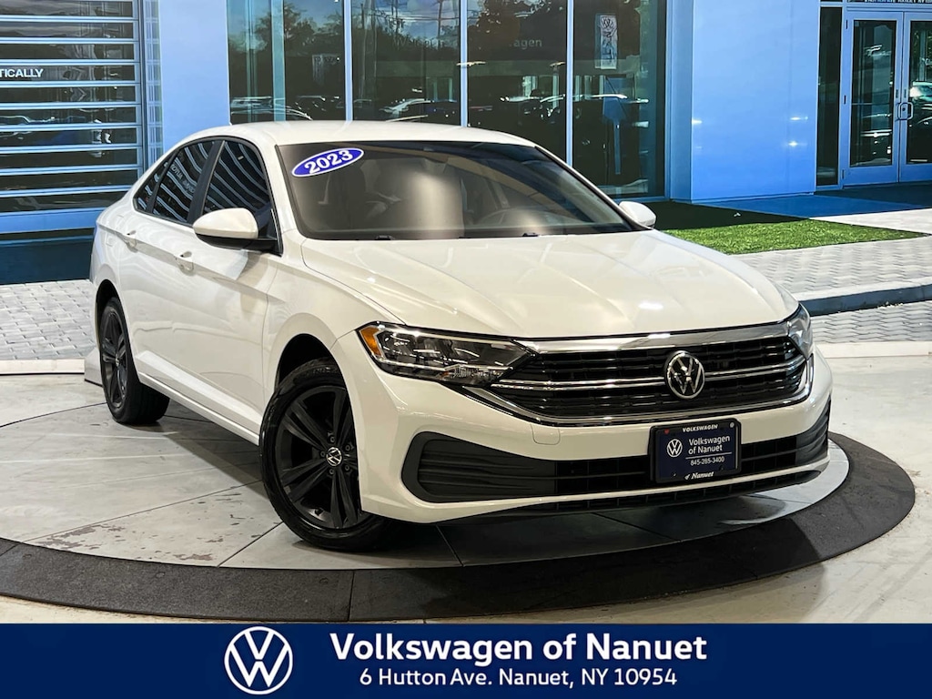 Used 2023 Volkswagen Jetta 1.5T SE Sedan