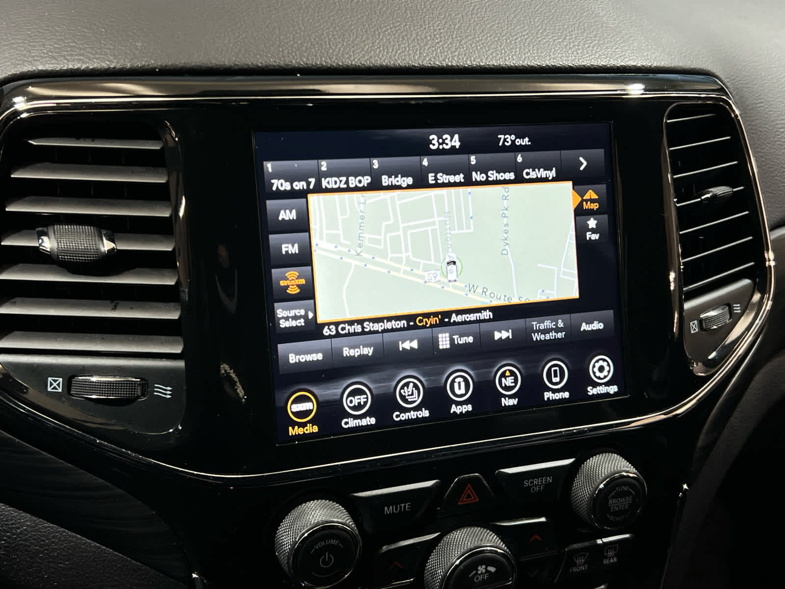 2021 Jeep Grand Cherokee Laredo X - Photo 24