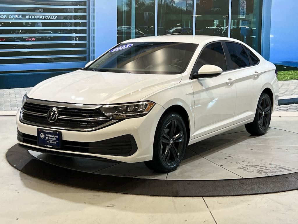 Used 2023 Volkswagen Jetta 1.5T SE Sedan
