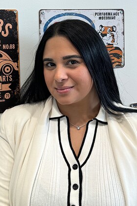 Staff member Claribel Lopez from ID_34f18e132cf3