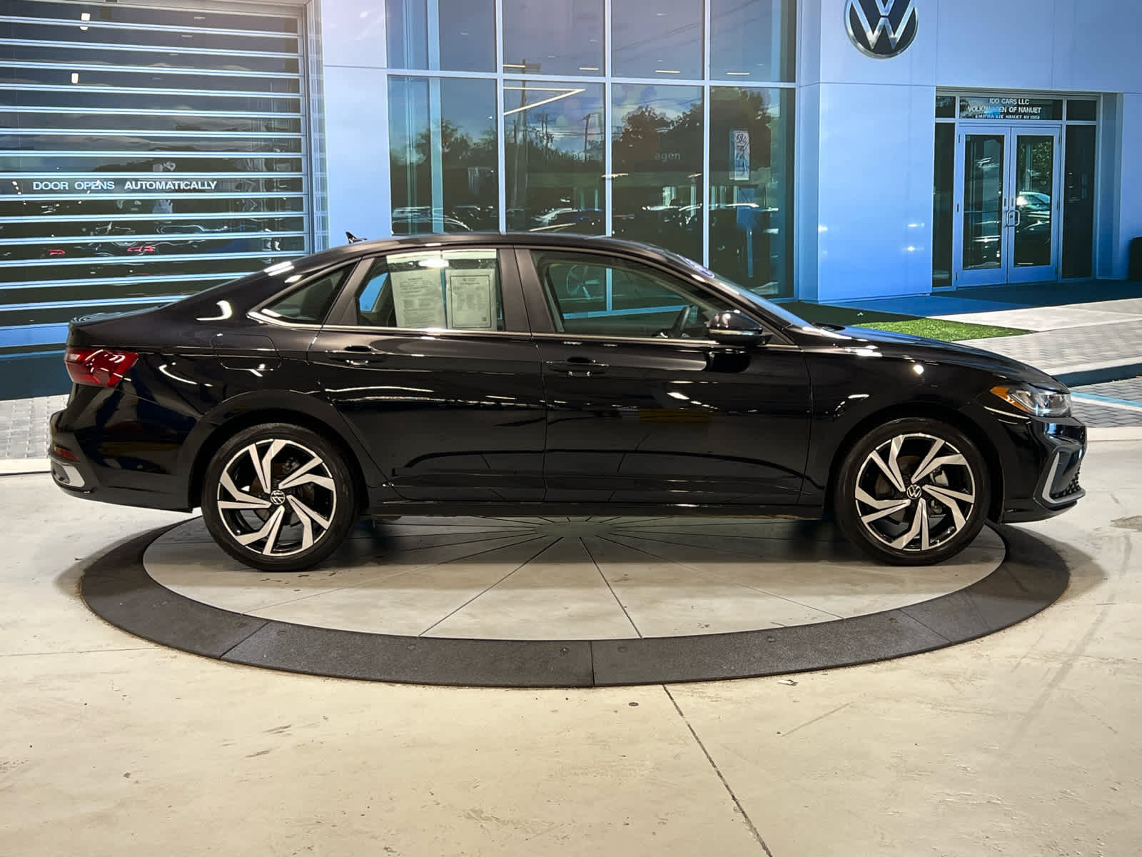 2026 Volkswagen Jetta SEL - Photo 8