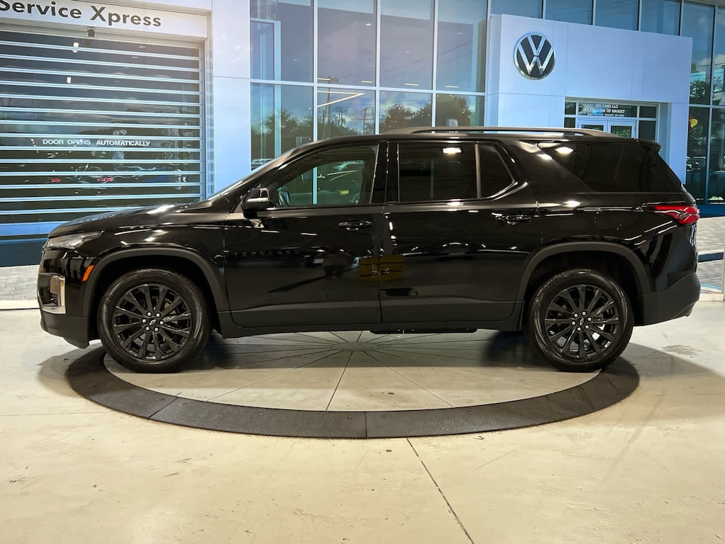 Used 2024 Chevrolet Traverse Limited RS SUV