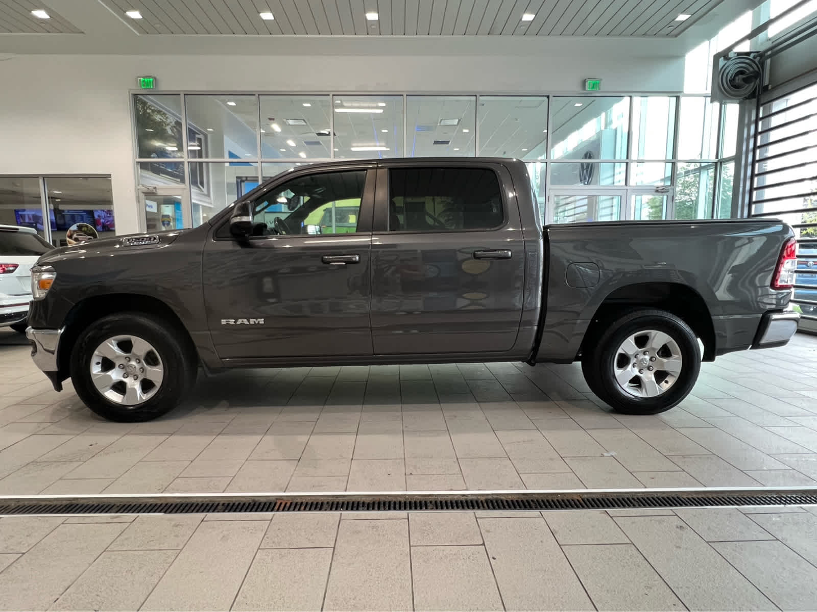 2021 Ram 1500 Big Horn Lone Star photo 3