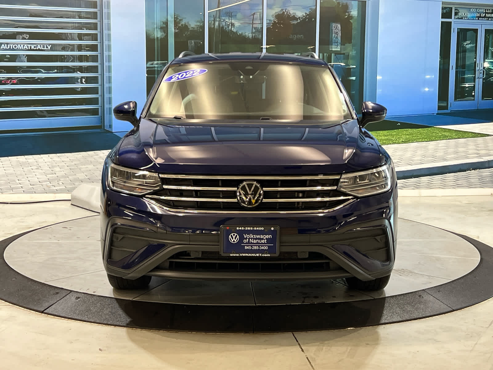 2022 Volkswagen Tiguan SE photo 2